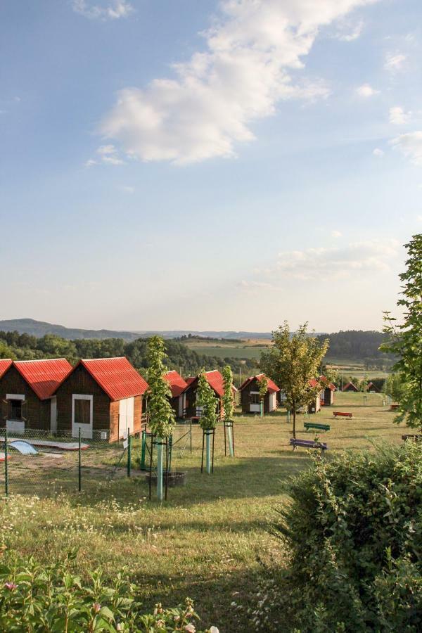 Camping V Raji - Palda Hotel Rovensko pod Troskami Exterior photo